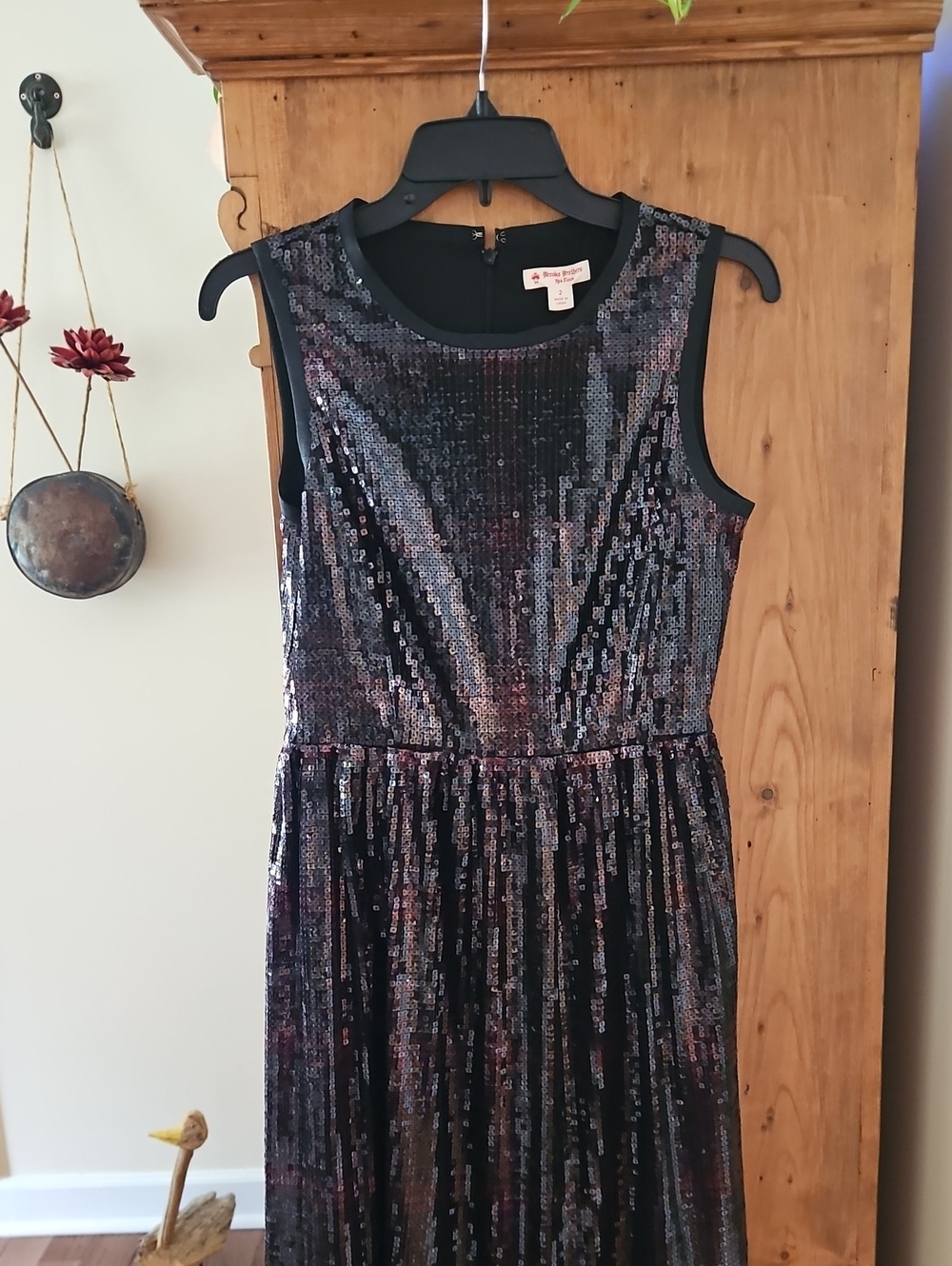 Never Worn Brooks Brothers Sleeveless Sequin Evening Dress - Black Iridescent